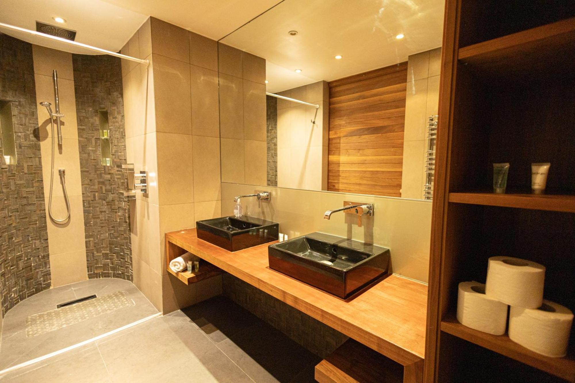 לונדון 2Bedroom Gem In The Heart Of Kensington מראה חיצוני תמונה